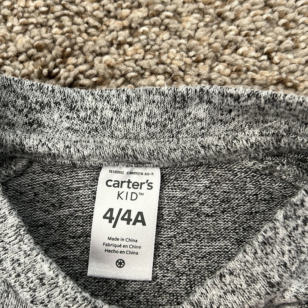 Carter’s Top - Picture 3 of 6